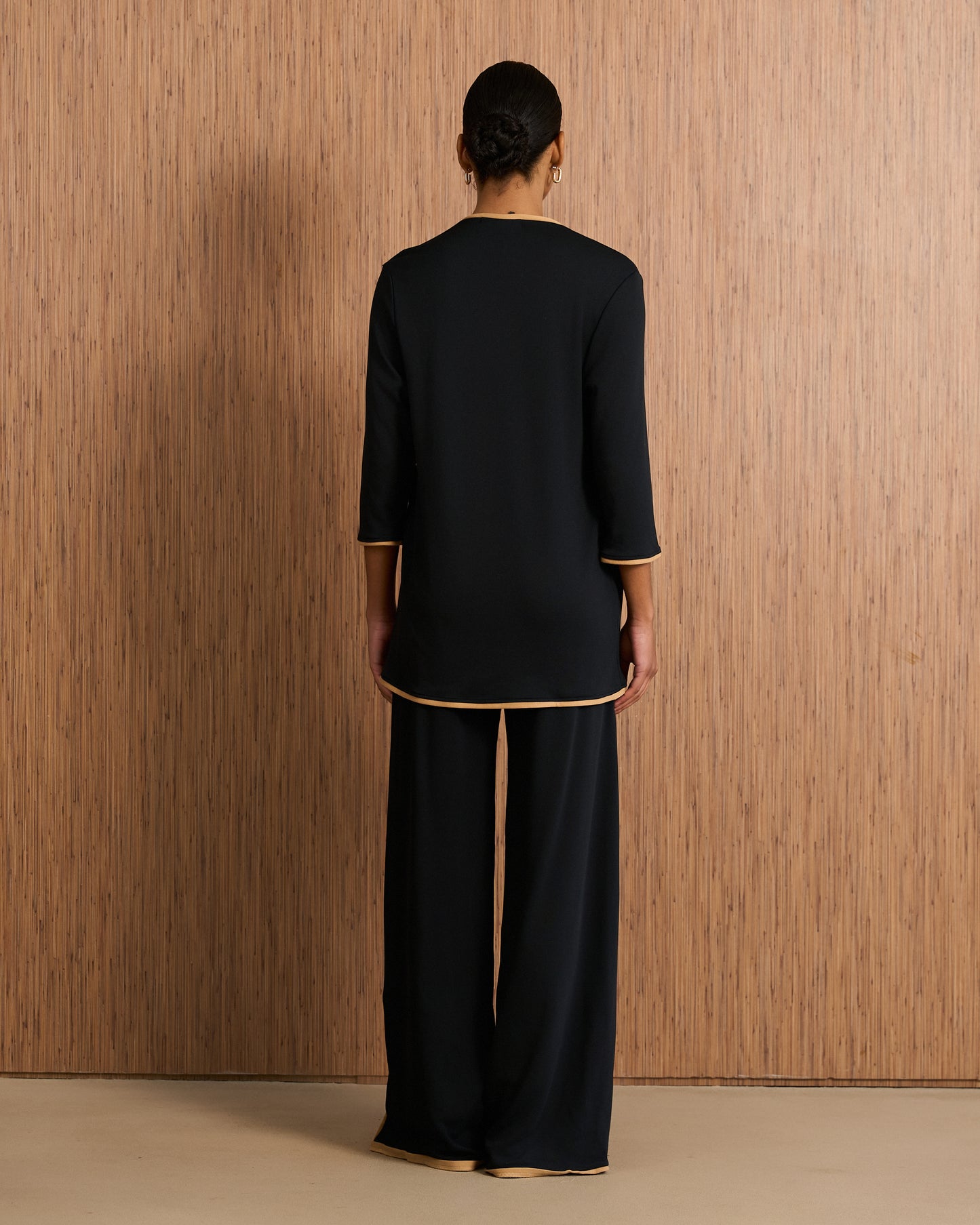 Blusa Fluida 3/4 - Preto