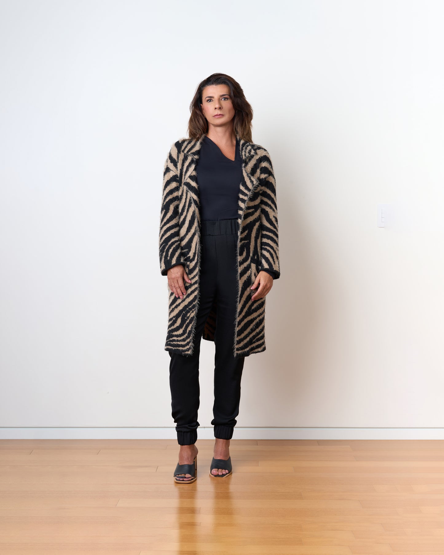 Cardigã Dolly Longo - Preto e Bege