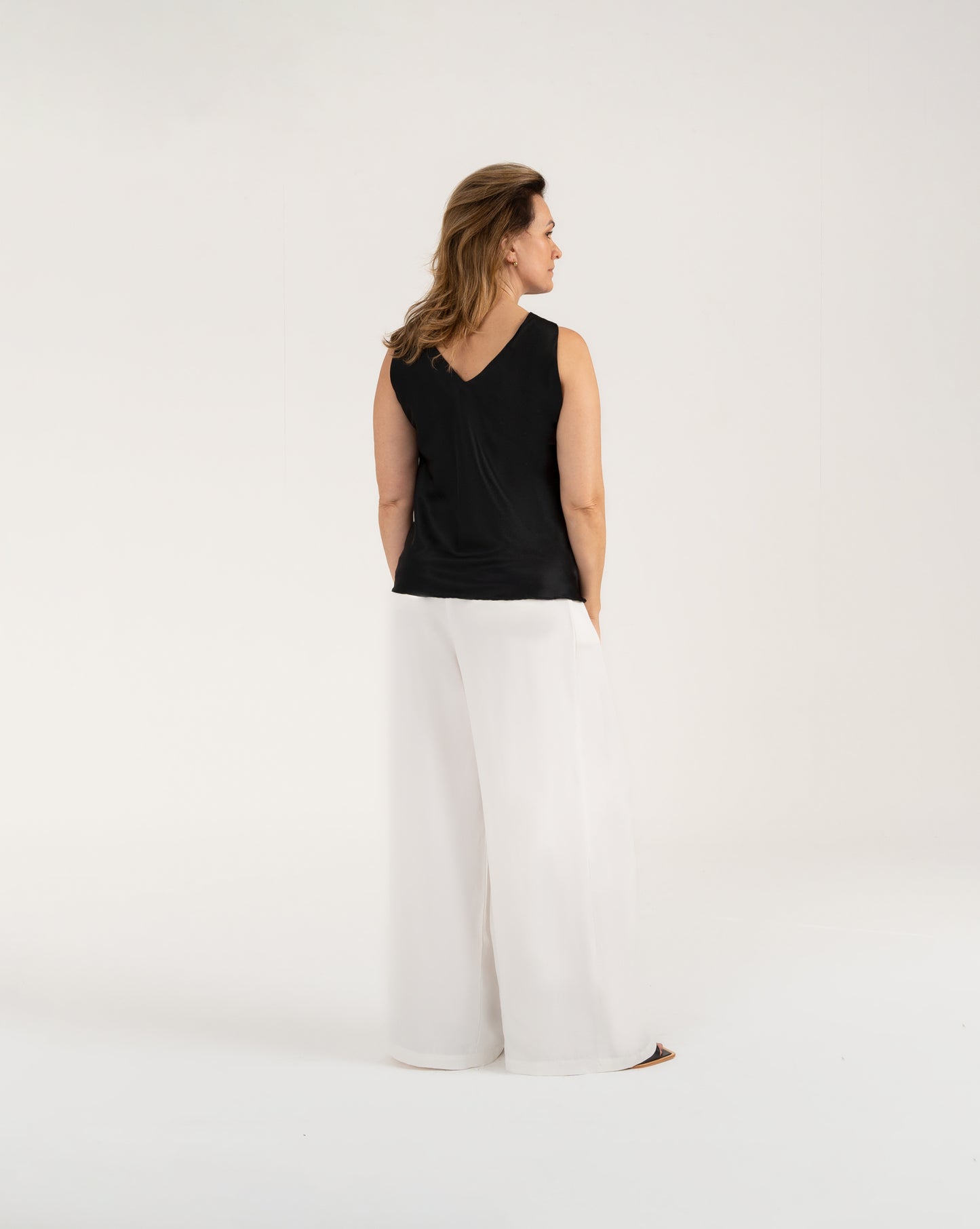 Regata Antúrio - Seda Brilho | Preto