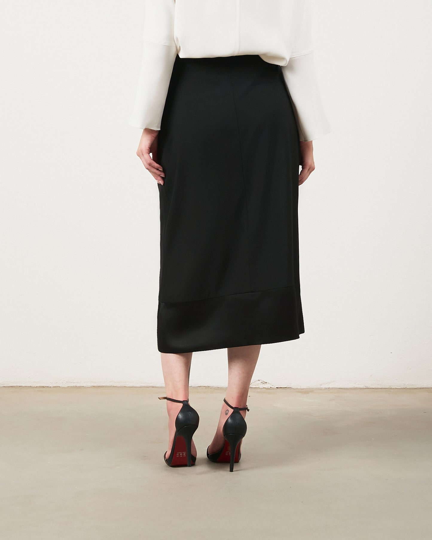 Saia com Barrado - Preto