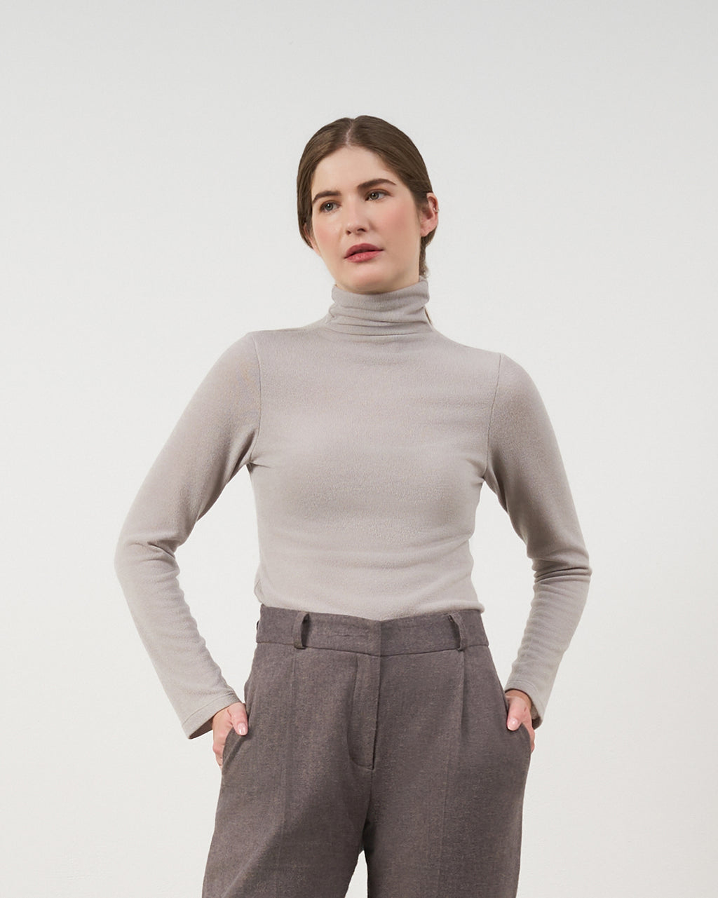 Blusa Básica Gola Alta - Cinza