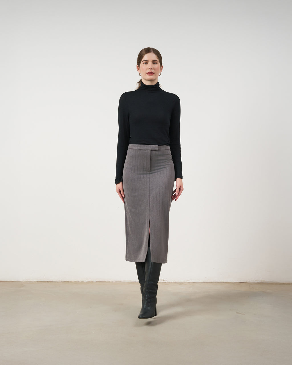 Blusa Básica Gola Alta - Preto