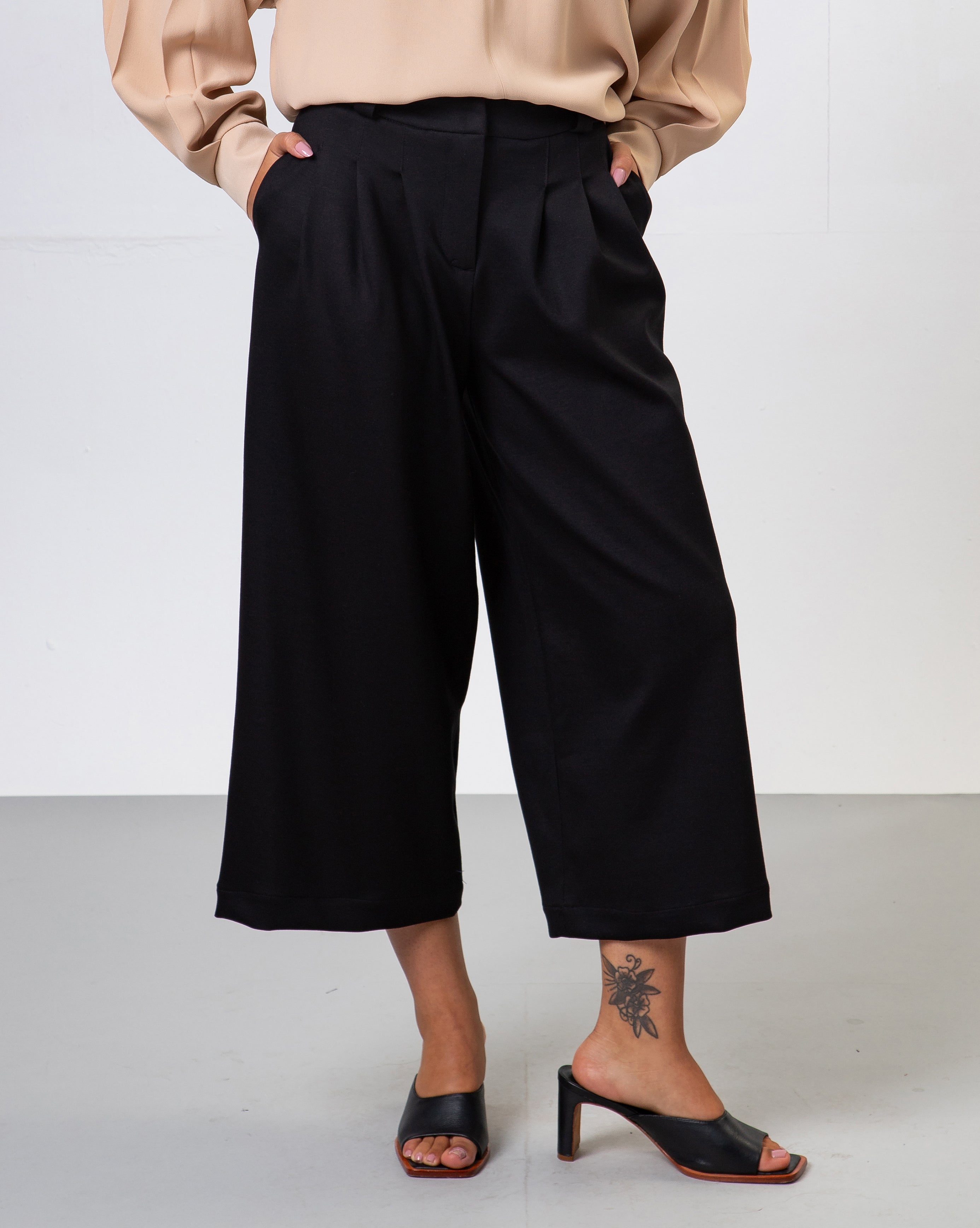 Pantacourt Hilda - Preto