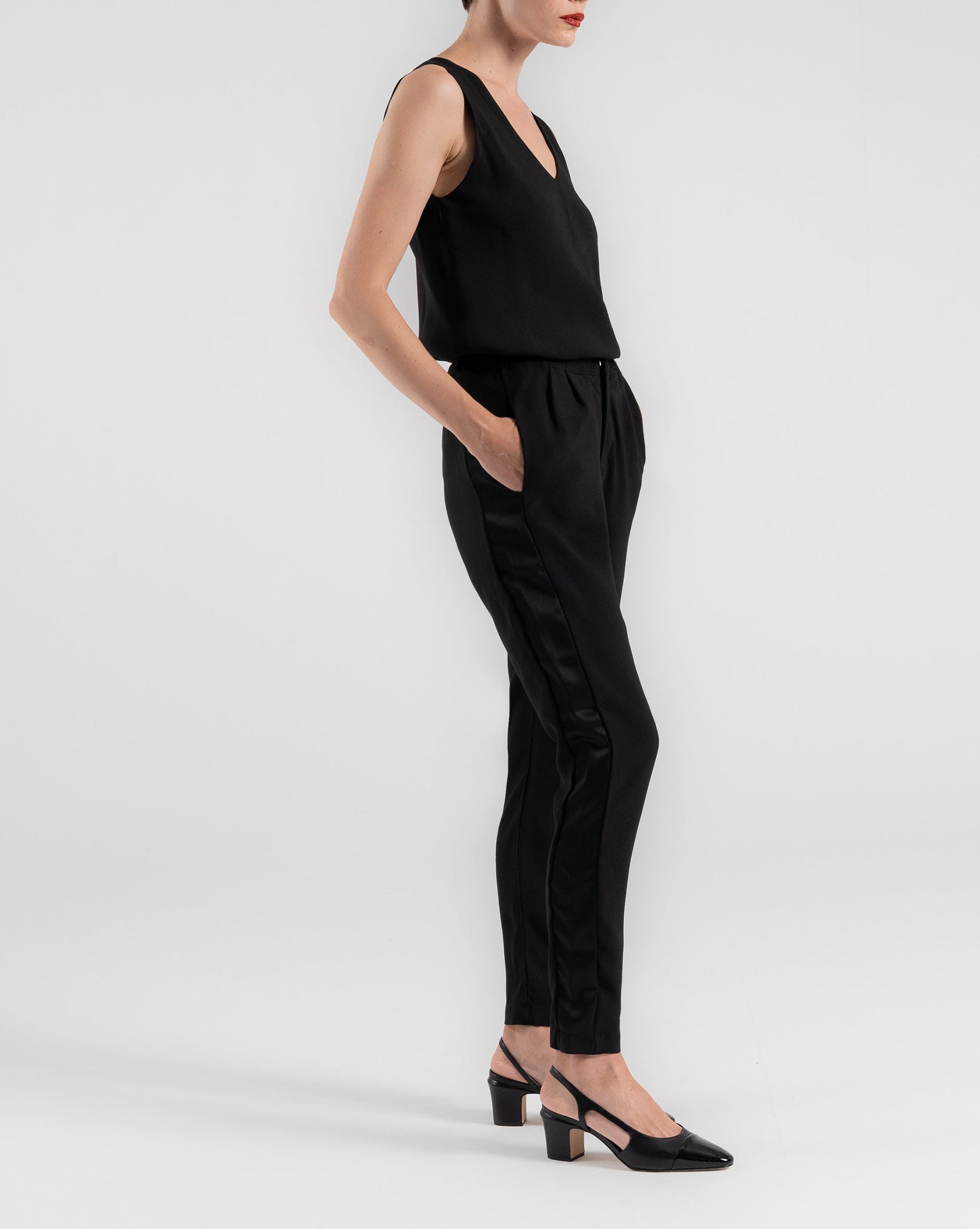 Regata Antúrio - Crepe Patou | Preto