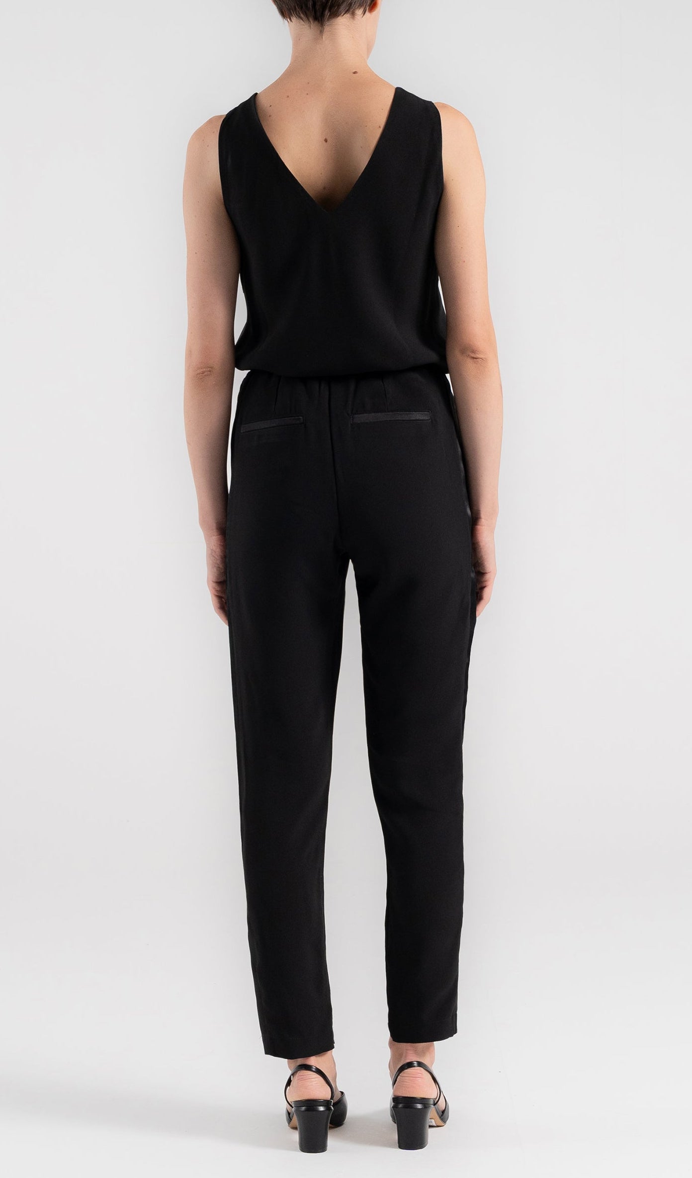 Regata Antúrio - Crepe Patou | Preto