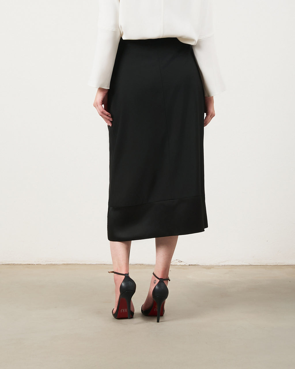 Saia com Barrado - Preto