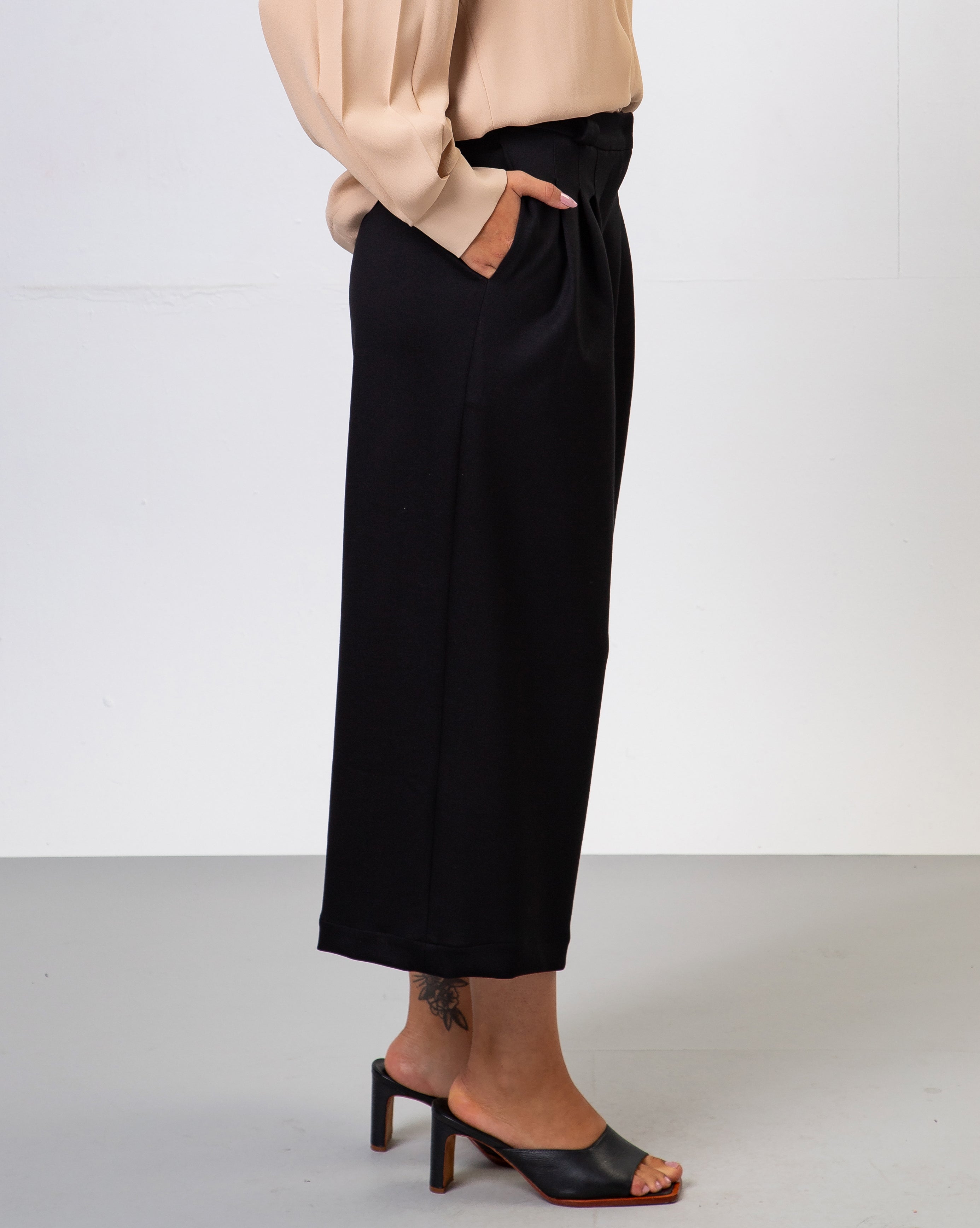 Pantacourt Hilda - Preto